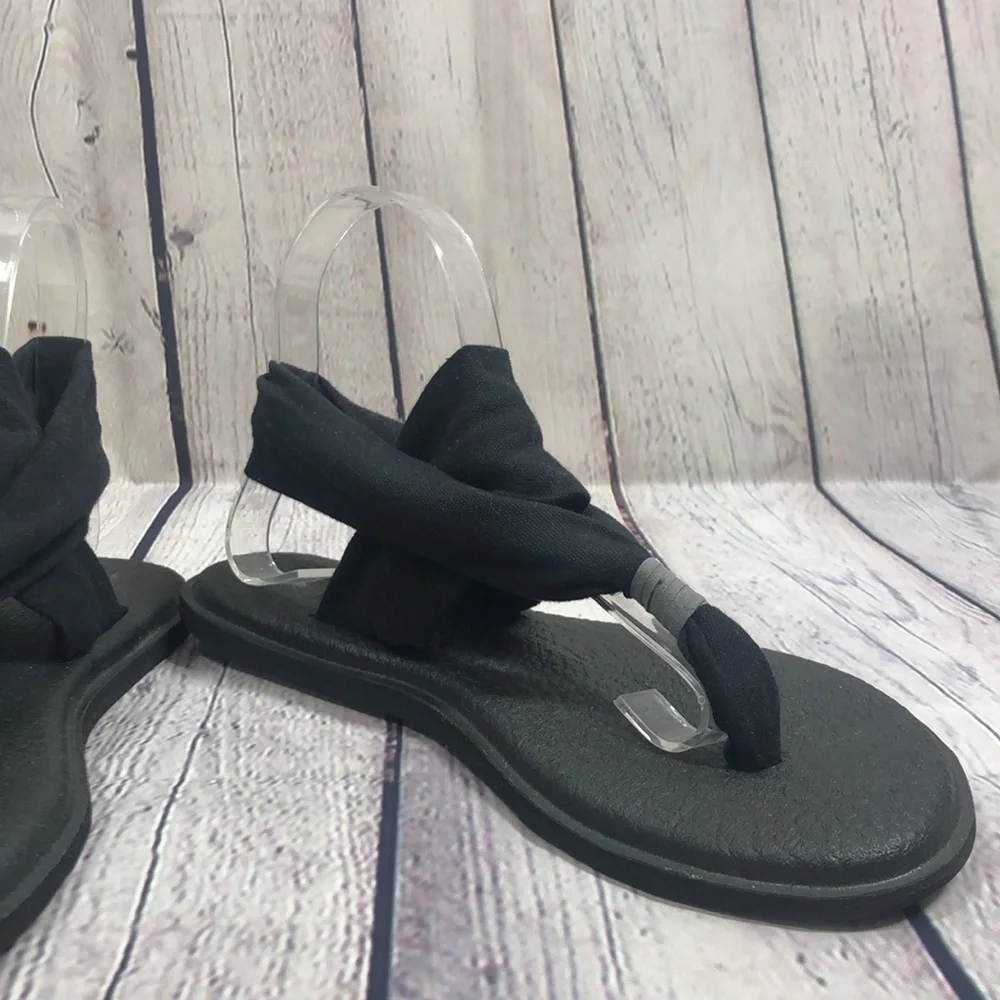 Sanuk yoga black